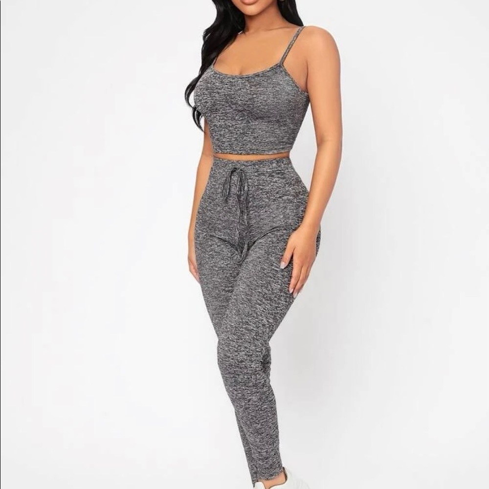 Comfy 2 piece - Picture 6 of 6